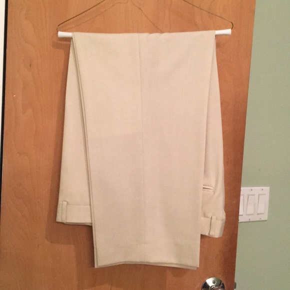 Cream Men’s Suit - Picture 2 of 3